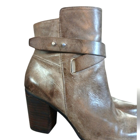 Arturo Chang Burnished Leather Block Heeled Boots Belted Ankle Boot size 8.5 - Picture 9 of 12
